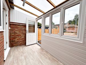 Garden Room/Utility- click for photo gallery